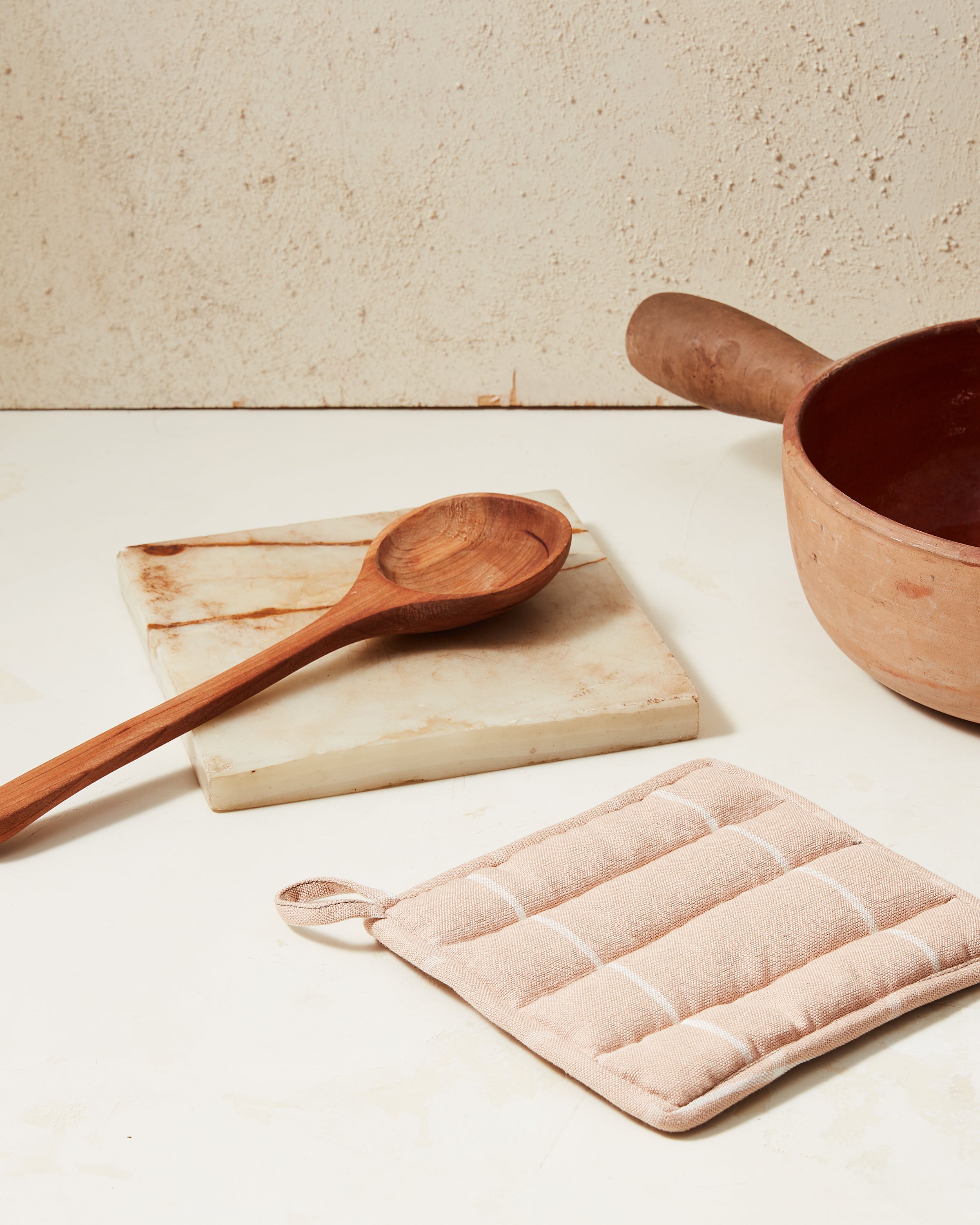 Grid Oven Mitt in Peach - Ethical Kitchen Textiles