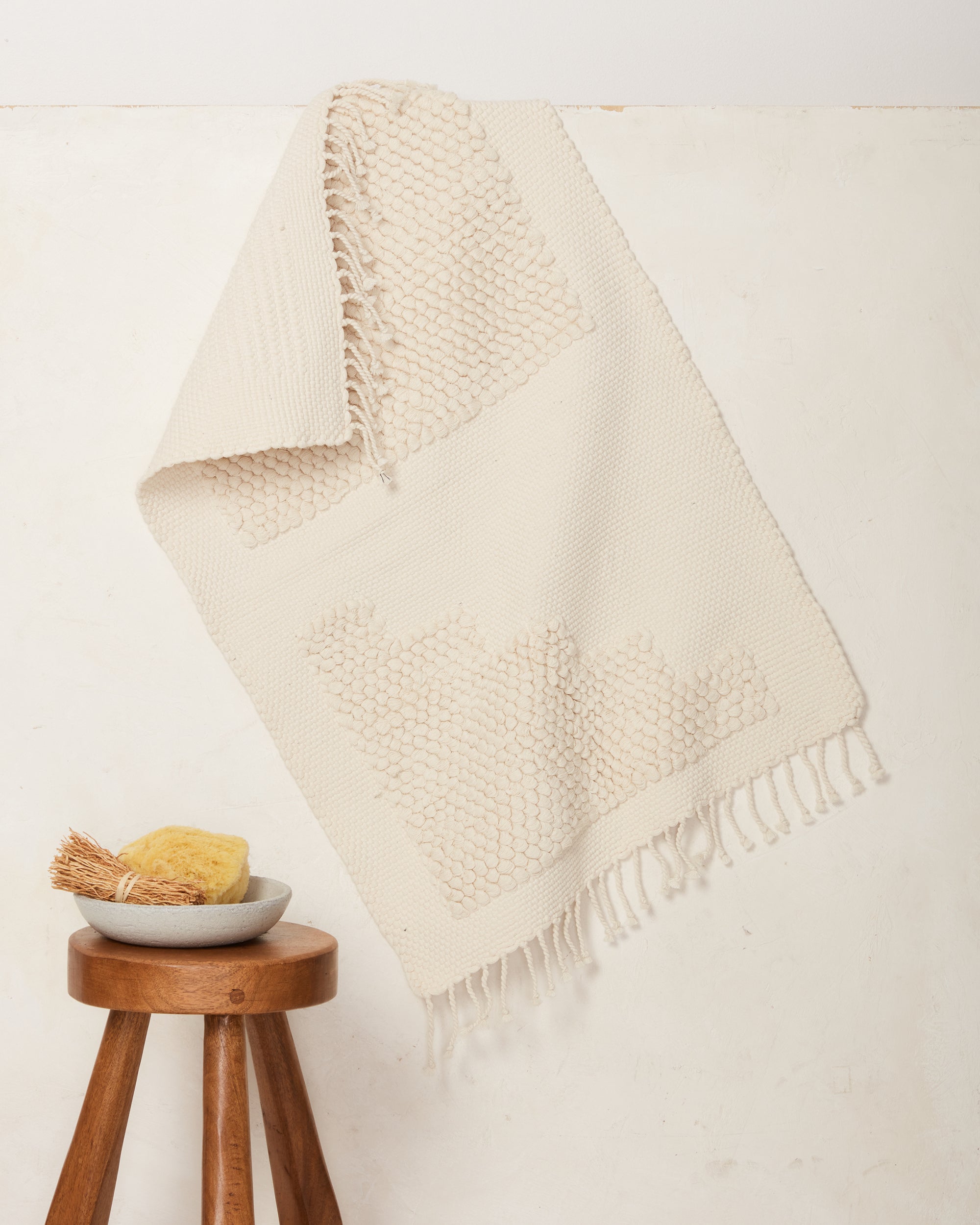 Small Cream Renaissance Bath Mat (27.5x19.5)