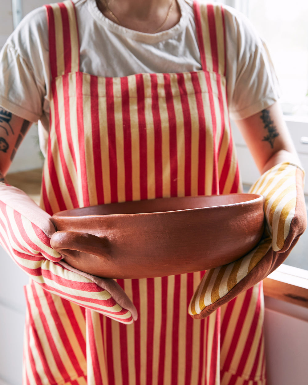 Sol Oven Mitt - Hibiscus