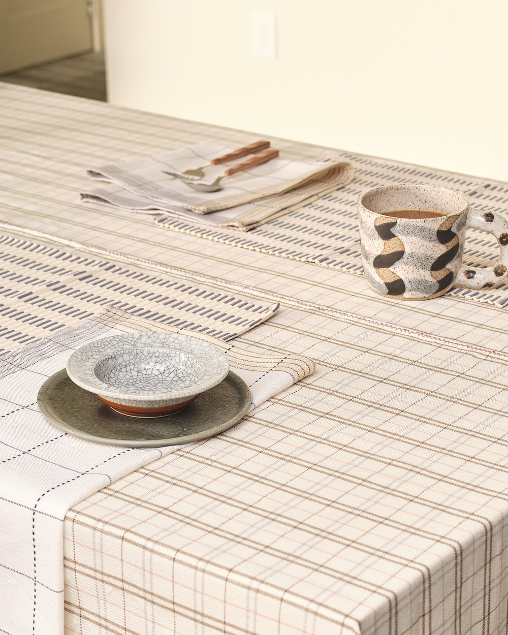 Hudson Grid Tablecloth - Quinoa