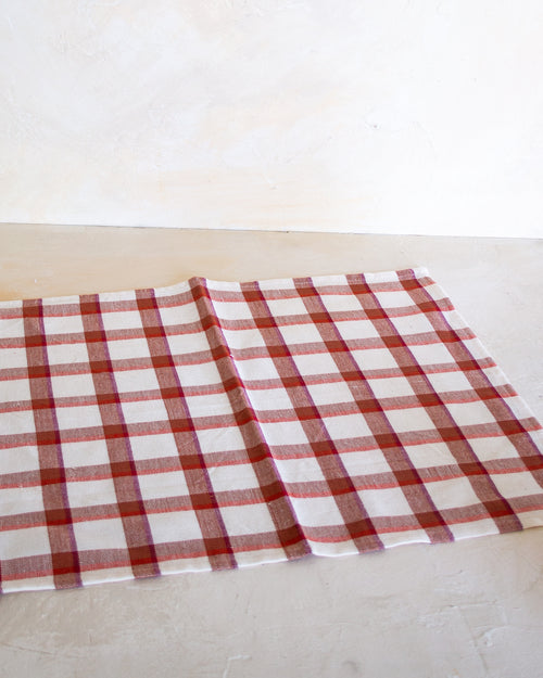 Hudson Plaid Placemat Sample - Berry